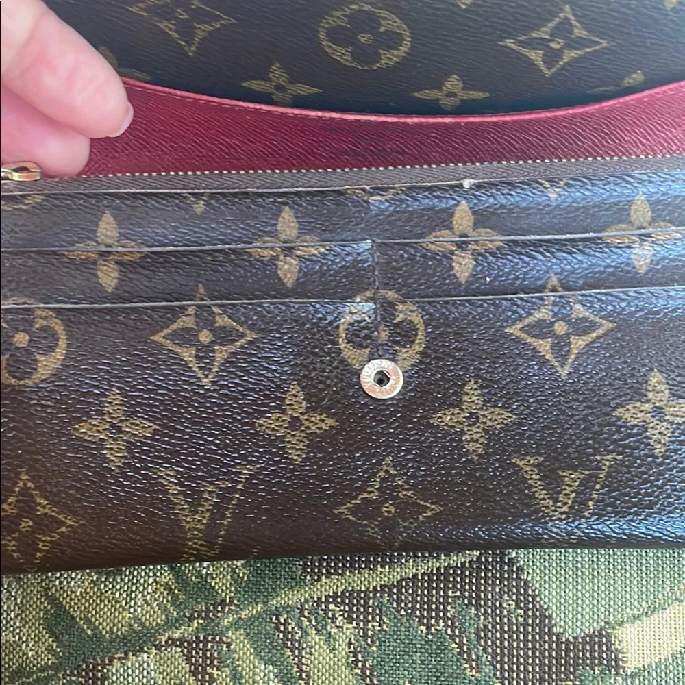 Louis Vuitton Brown Monogram with red interior Sarah wallet